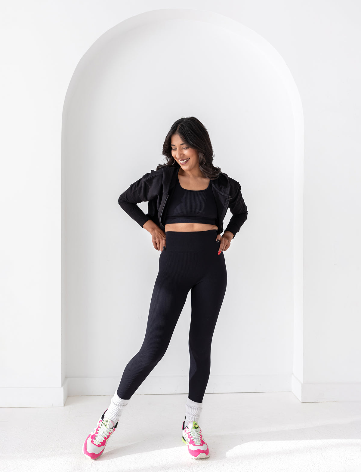 LADIES SEAMLESS RIB SPORTS CROP